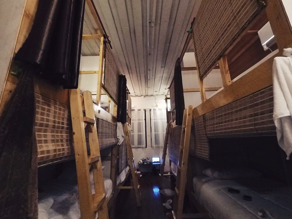 Bed And Butler Hostel Bangkok Extérieur photo