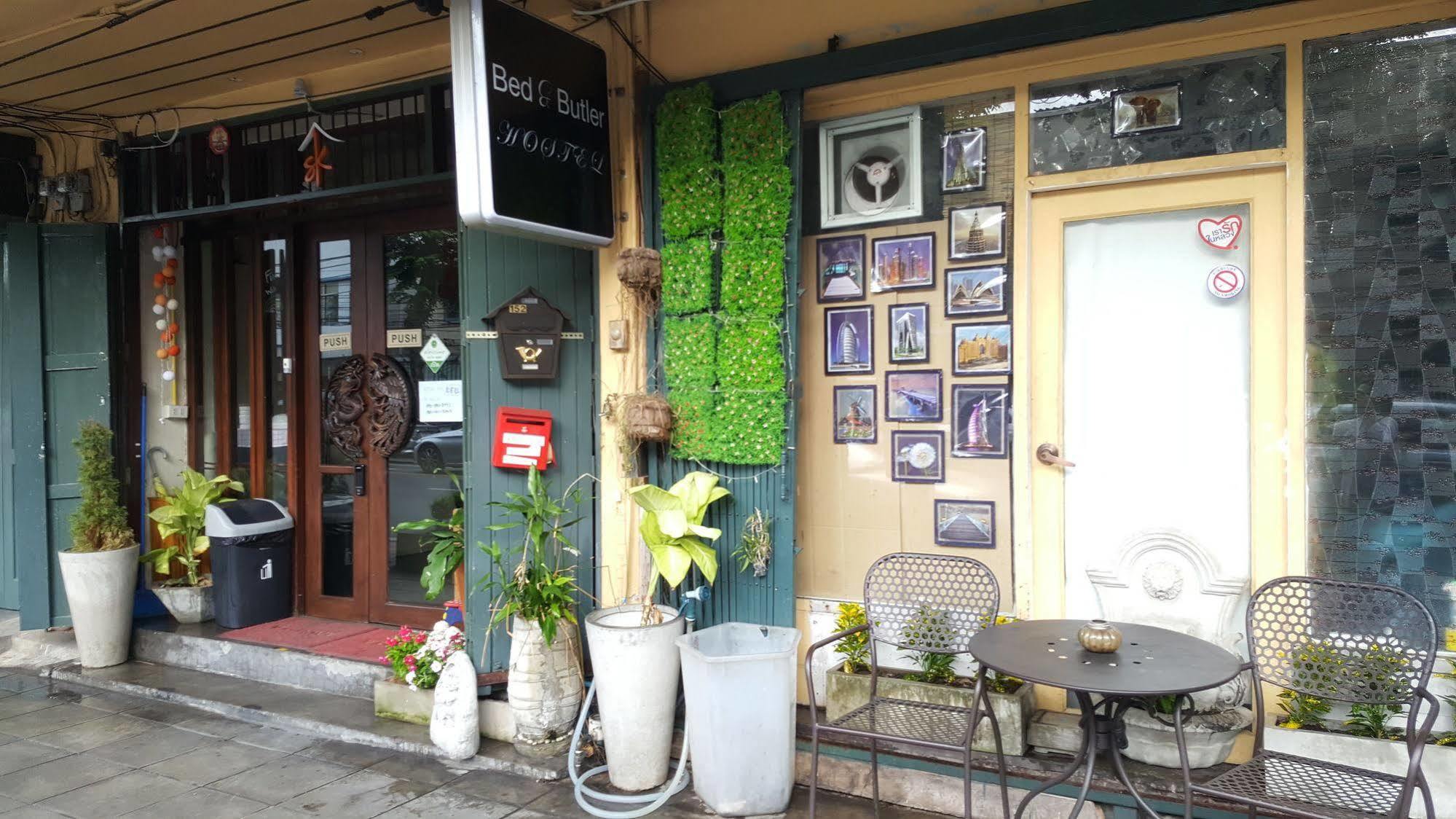 Bed And Butler Hostel Bangkok Extérieur photo